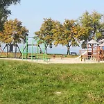 Σπίτι διακοπών Waterfront In Zamardi-balaton 55033 Zamárdi