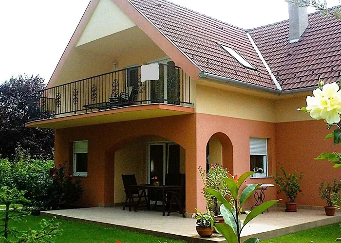 Waterfront In Zamardi-balaton 55033 * זמראדי