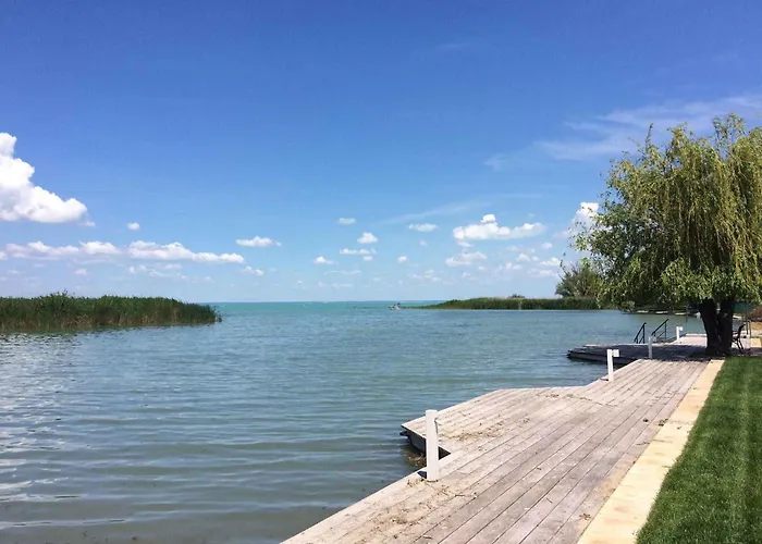 Waterfront In Zamardi-balaton 55033 *